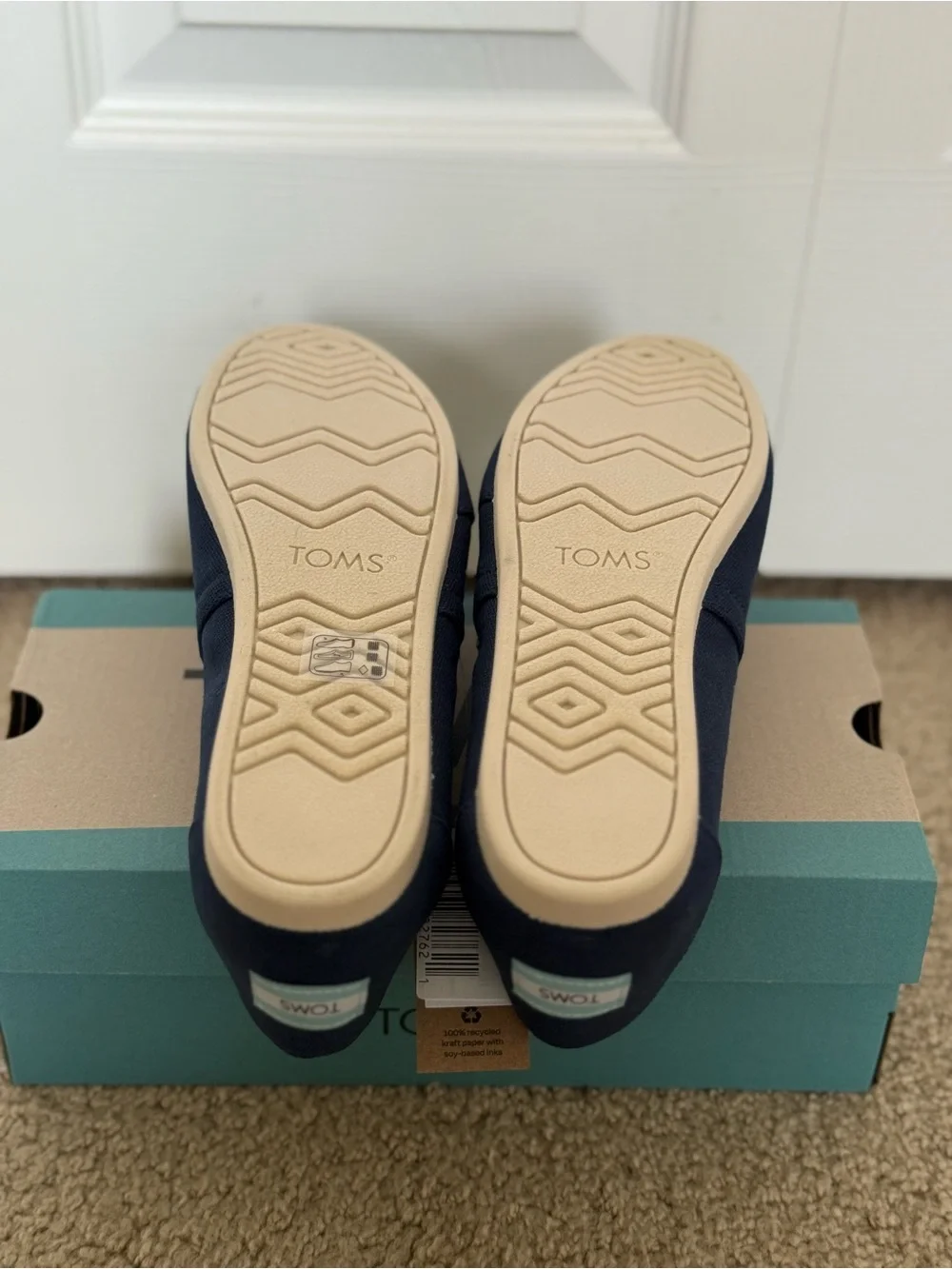 Navy Blue TOMS women’s  Classic Slip-On Canvas Shoes